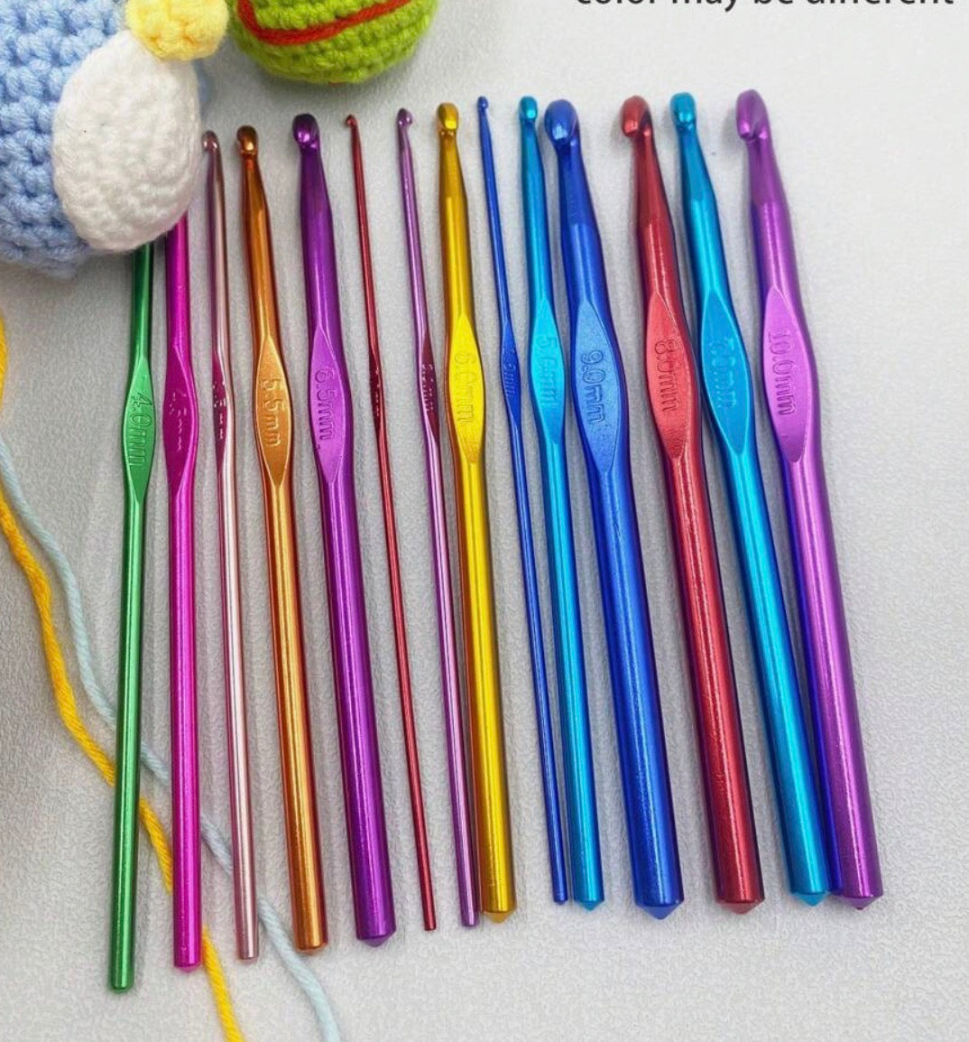 Aluminium Crochet Hooks | Pack Of 14 | 2-10mm | Random Colours