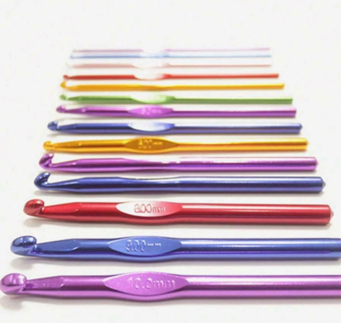 Aluminium Crochet Hooks | Pack Of 14 | 2-10mm | Random Colours